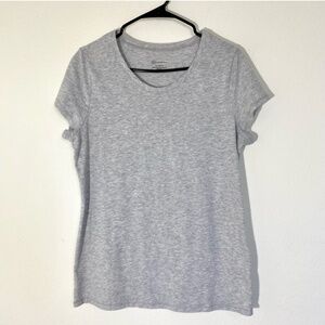 Scoop neck tshirt